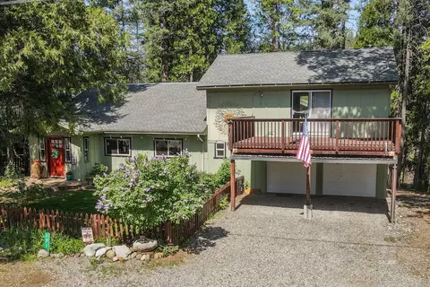 171 Airport Rd, Trinity Center, CA 96091