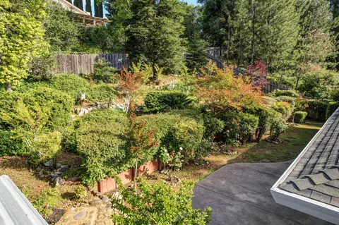 Exterior - 1773 Soda Springs Cir, Redding, CA 96002 photo 10 of 13