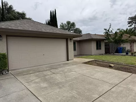 Exterior - 1785 Soda Springs Cir, Redding, CA 96002 photo 3 of 25