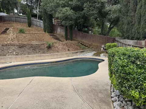 Exterior - 1785 Soda Springs Cir, Redding, CA 96002 photo 20 of 25