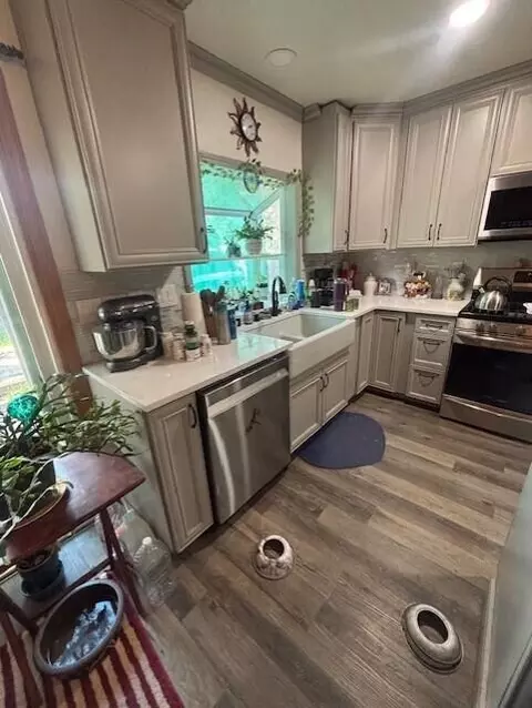 Kitchen - 20120 Arrowood St, Burney, CA 96013 photo 5 of 5