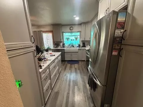 Kitchen - 20120 Arrowood St, Burney, CA 96013 photo 2 of 5