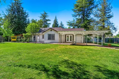 Exterior - 19679 Midland Dr, Redding, CA 96003 photo 4 of 13