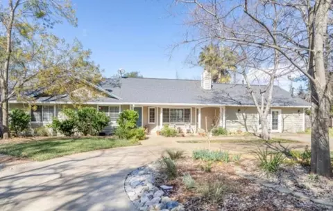 17604 China Gulch Dr, Anderson, CA 96007