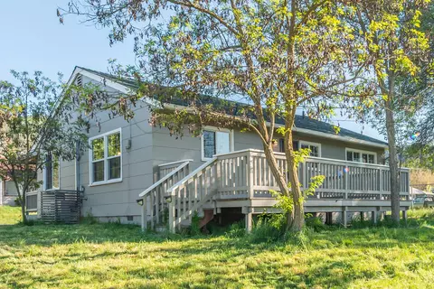 Exterior - 293 First Ave, Lewiston, CA 96052 photo 14 of 19