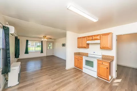Living - 293 First Ave, Lewiston, CA 96052 photo 9 of 11