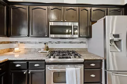 Kitchen - 2230 Wicklow St, Redding, CA 96001 photo 4 of 4