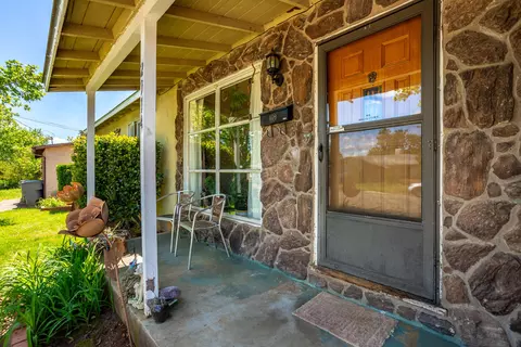 Exterior - 2914 Yana Ave, Redding, CA 96002 photo 2 of 8