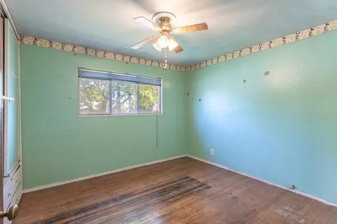 Bedroom - 2914 Yana Ave, Redding, CA 96002 photo 4 of 7