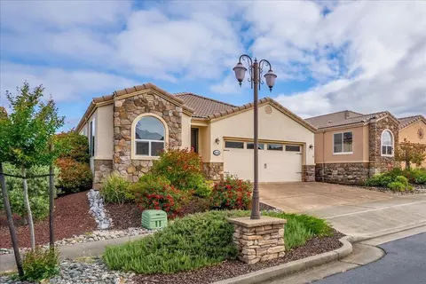 Exterior - 6126 Lucca Trl, Redding, CA 96003 photo 2 of 7