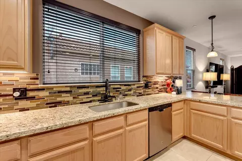 Kitchen - 6126 Lucca Trl, Redding, CA 96003 photo 6 of 6