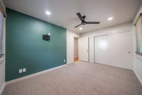 Bedroom - 865 Hallmark Dr, Redding, CA 96001 photo 6 of 10