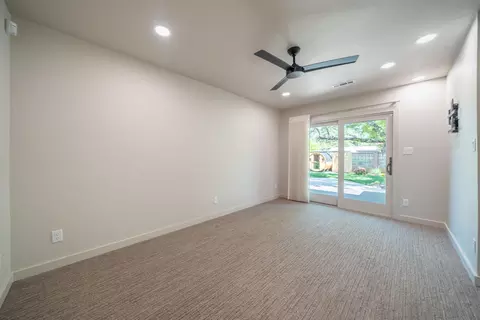 Bedroom - 865 Hallmark Dr, Redding, CA 96001 photo 1 of 10