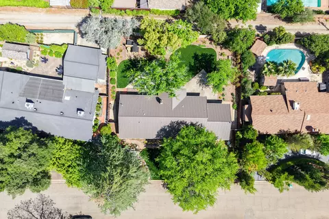 View/Area - 865 Hallmark Dr, Redding, CA 96001 photo 3 of 4