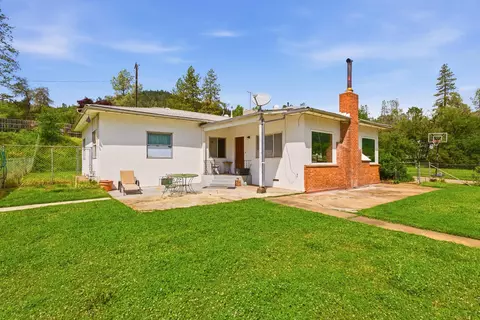 15194 Wonderland Blvd, Redding, CA 96003