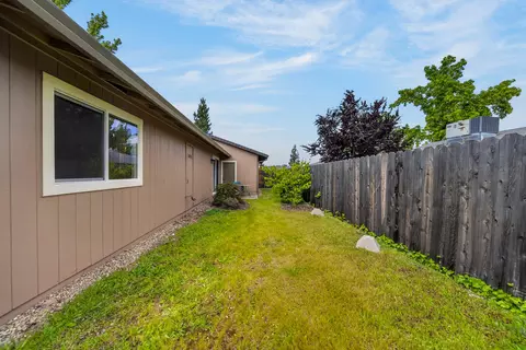 Exterior - 839 Springer Dr, Redding, CA 96003 photo 9 of 14
