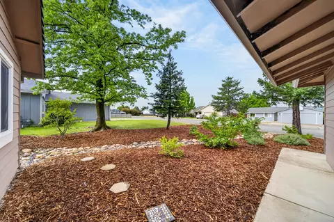 Exterior - 839 Springer Dr, Redding, CA 96003 photo 12 of 14
