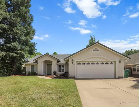3177 Dartford Dr, Shasta Lake, CA 96019
