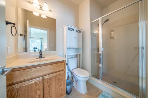 Bath - 25680 Cherith Brook Dr, Shingletown, CA 96088 photo 5 of 5