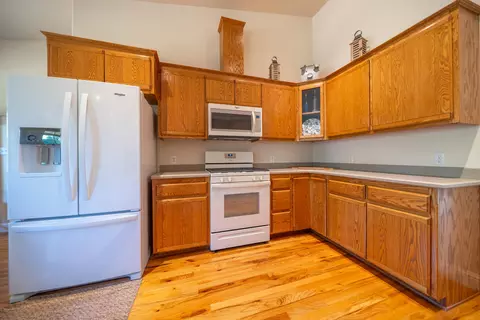 Kitchen - 25680 Cherith Brook Dr, Shingletown, CA 96088 photo 3 of 3