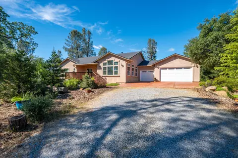 Exterior - 25680 Cherith Brook Dr, Shingletown, CA 96088 photo 5 of 37