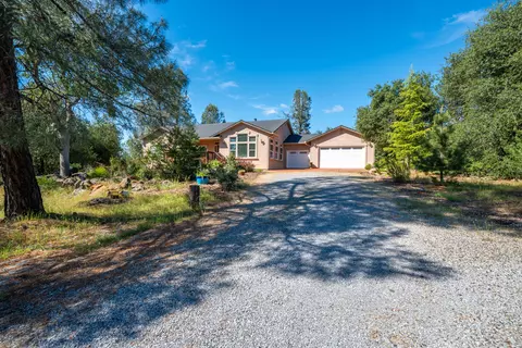 Exterior - 25680 Cherith Brook Dr, Shingletown, CA 96088 photo 4 of 37