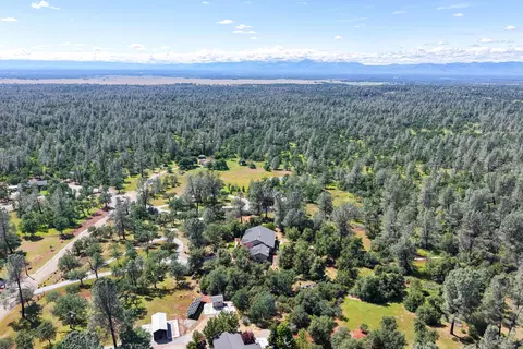 View/Area - 25680 Cherith Brook Dr, Shingletown, CA 96088 photo 4 of 9