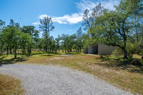 Exterior - 25680 Cherith Brook Dr, Shingletown, CA 96088 photo 34 of 37