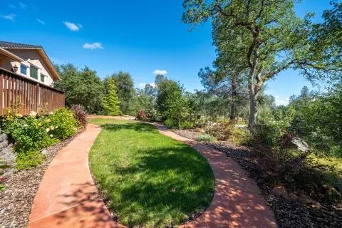 Exterior - 25680 Cherith Brook Dr, Shingletown, CA 96088 photo 9 of 37