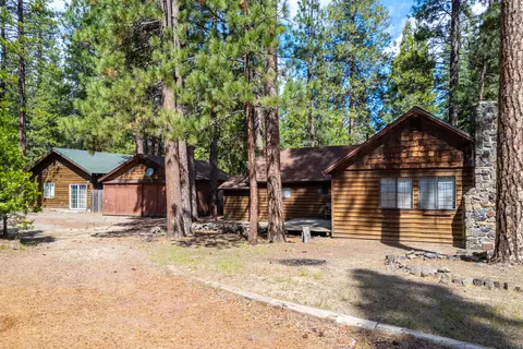 13387 Circle Dr, Old Station, CA 96071