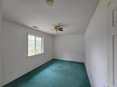 Bedroom - 16041 Setting Sun Dr, Anderson, CA 96007 photo 1 of 3