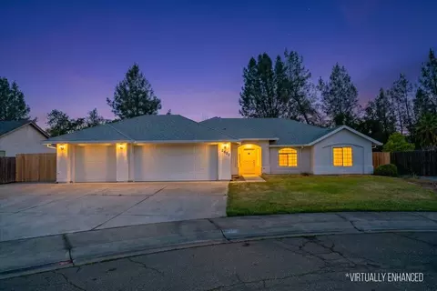 2652 Brooch Ct, Redding, CA 96001