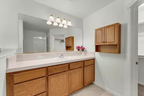 Bath - 2652 Brooch Ct, Redding, CA 96001 photo 5 of 5