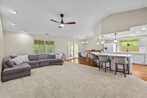 20151 Bonita Way, Redding, CA 96002 photo 5