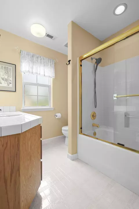 20151 Bonita Way, Redding, CA 96002 photo 16