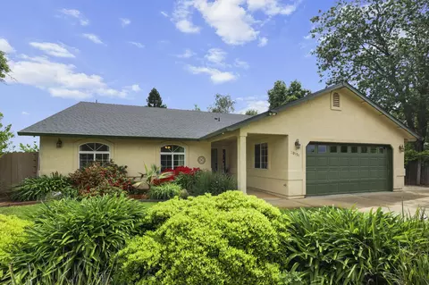 20151 Bonita Way, Redding, CA 96002