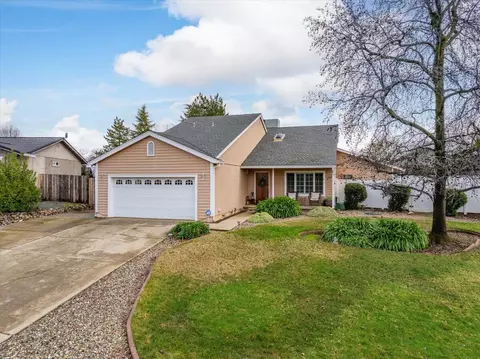 4395 Carlow Way, Redding, CA 96001
