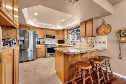 Kitchen - 4395 Carlow Way, Redding, CA 96001 photo 2 of 2