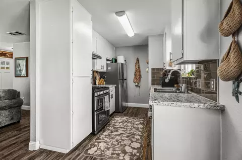 Kitchen - 2820 Nicole Ct, Anderson, CA 96007 photo 1 of 3