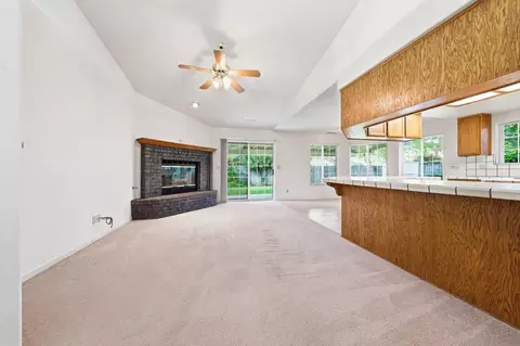 Living - 3764 Eagle Pkwy, Redding, CA 96001 photo 2 of 7