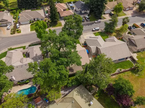 View/Area - 3764 Eagle Pkwy, Redding, CA 96001 photo 5 of 9