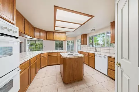 Kitchen - 3764 Eagle Pkwy, Redding, CA 96001 photo 1 of 5