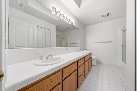 Bath - 3764 Eagle Pkwy, Redding, CA 96001 photo 4 of 4