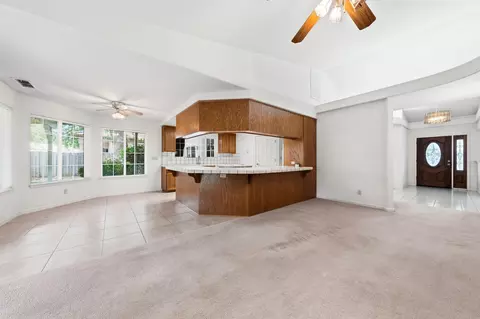 Living - 3764 Eagle Pkwy, Redding, CA 96001 photo 4 of 7