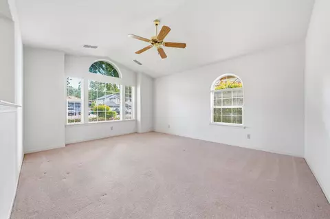 Living - 3764 Eagle Pkwy, Redding, CA 96001 photo 6 of 7