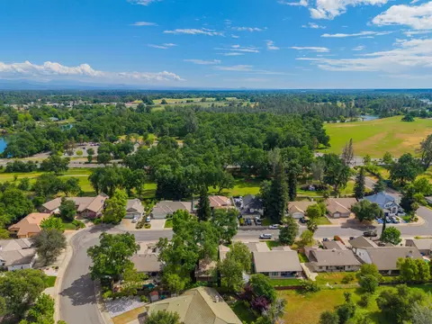 View/Area - 3764 Eagle Pkwy, Redding, CA 96001 photo 6 of 9