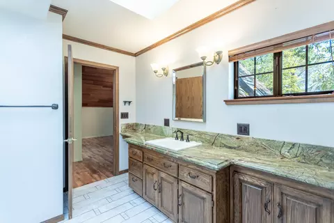 Bath - 20440 Bernard Way, Redding, CA 96003 photo 2 of 4