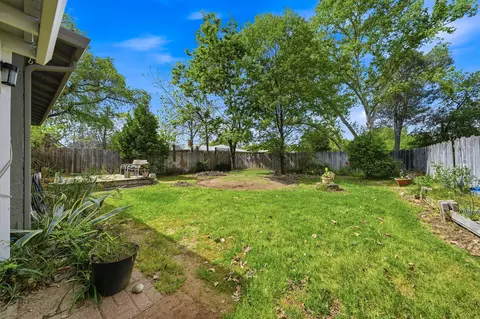2146 Garden Ave, Redding, CA 96001 photo 19