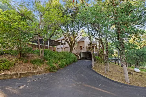 8972 Maynard Rd, Palo Cedro, CA 96073