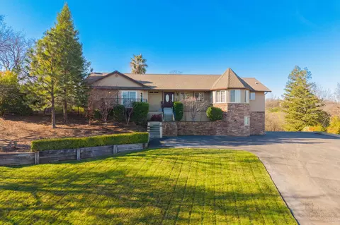 14385 Del Oro Ct, Red Bluff, CA 96080 photo 2